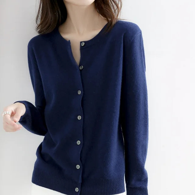 Celestine Cashmere Cardigan – tijdloze damescardigan met luxe zachtheid en klassieke knoopsluiting