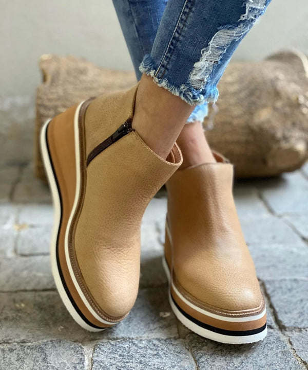 Elvira Boots – Stijlvolle lage enkellaarzen met luxe afwerking