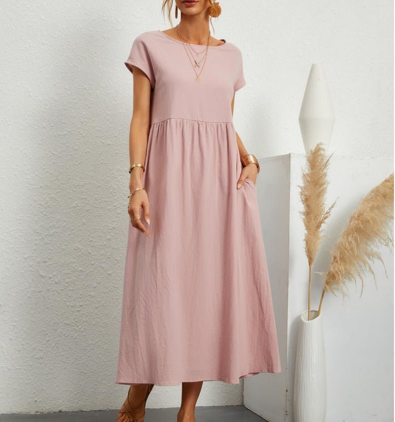 Virelle – Minimalistische zomerjurk met losse pasvorm en elegante eenvoud