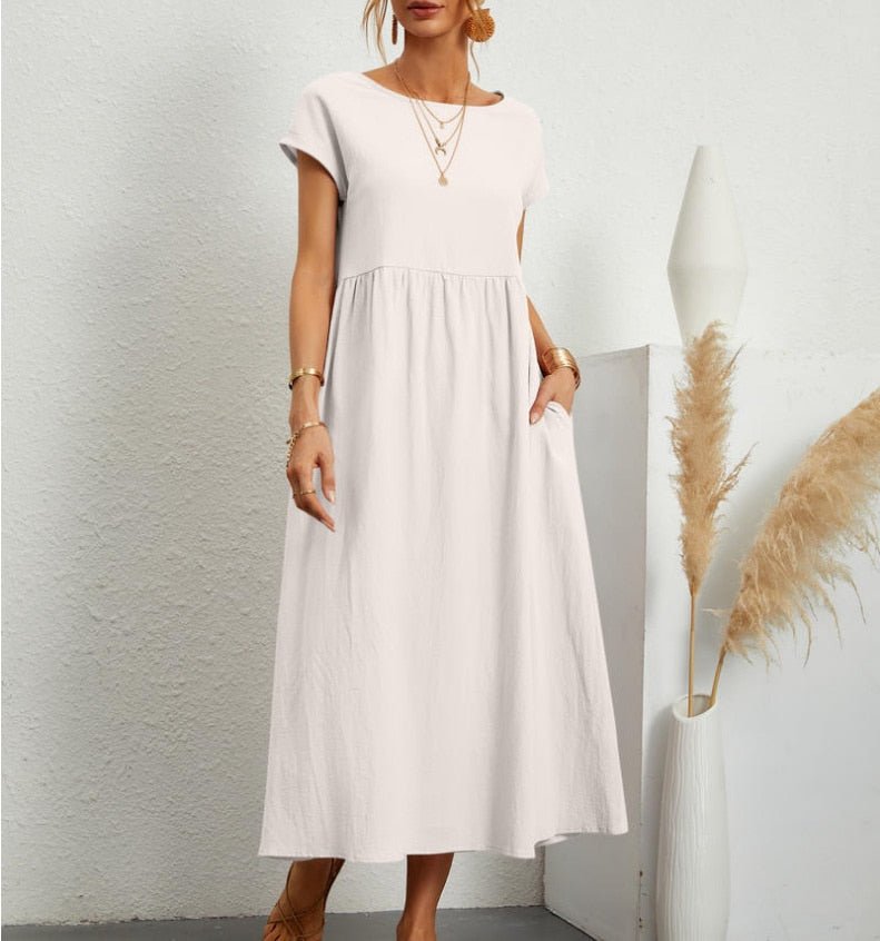 Virelle – Minimalistische zomerjurk met losse pasvorm en elegante eenvoud