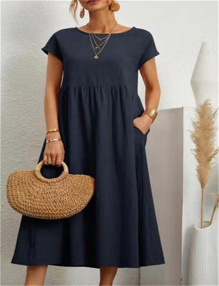 Virelle – Minimalistische zomerjurk met losse pasvorm en elegante eenvoud