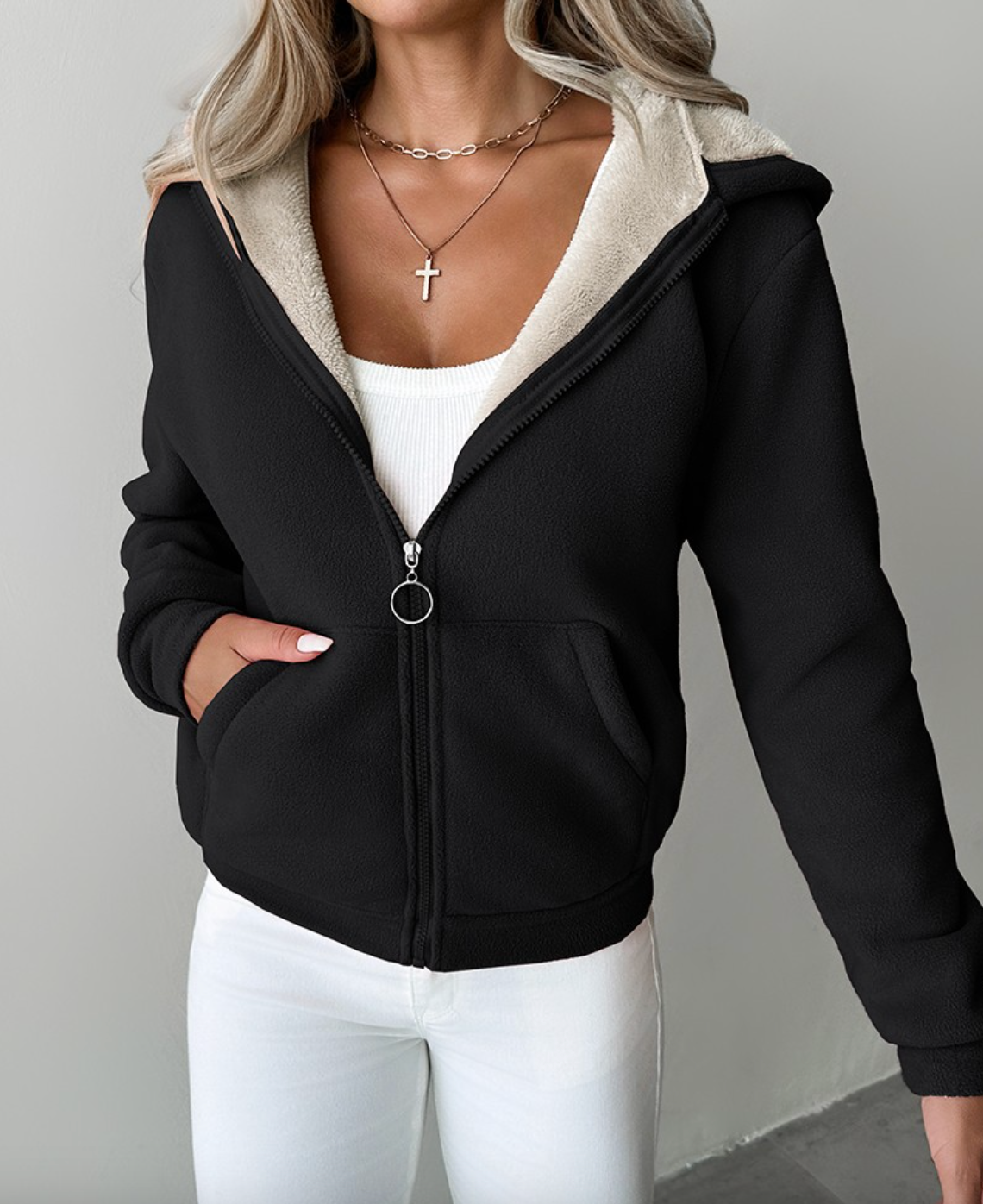 Fay Knit Sweater – Stijlvolle Warmte voor de Koude Dagen