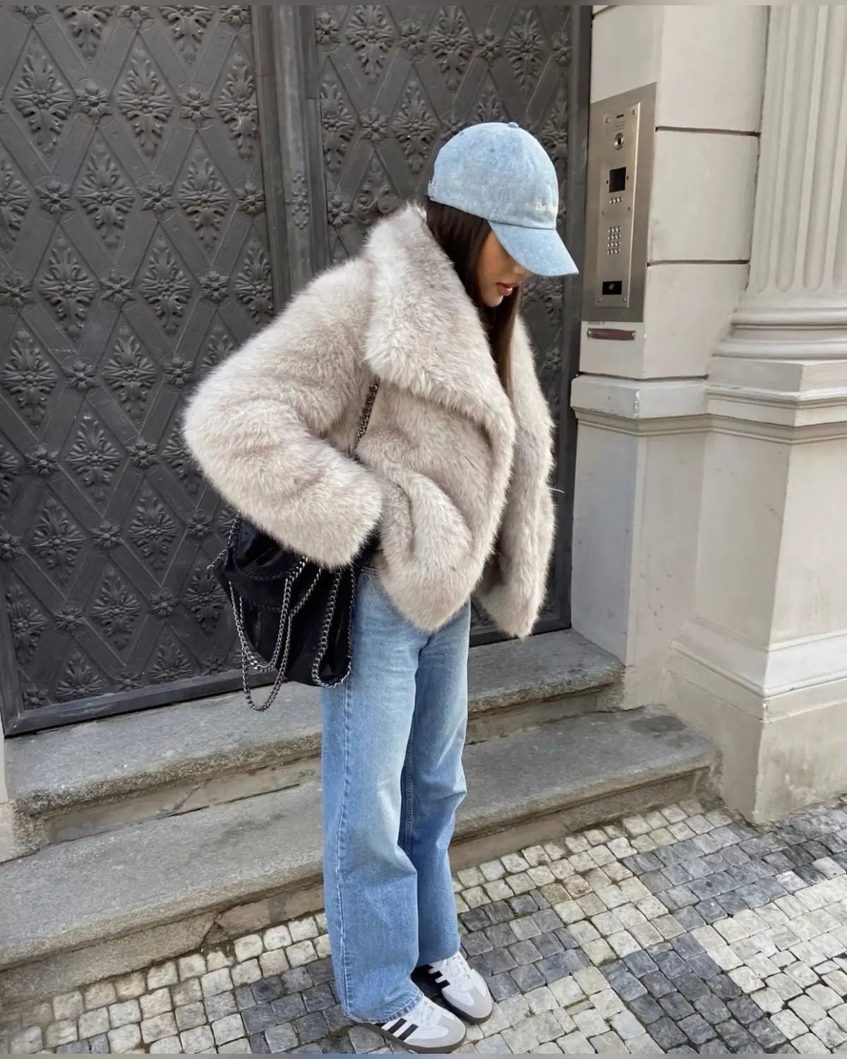 Alvéra Bontjas – Tijdloze Luxe in Elke Beweging