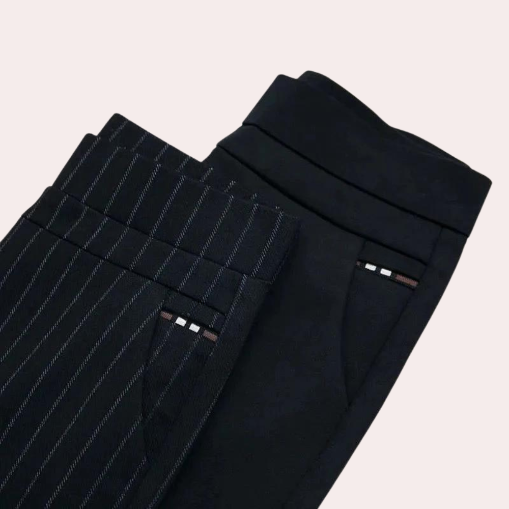 Vivienne Stretch – Zwarte high-waist broek met flatterende pasvorm