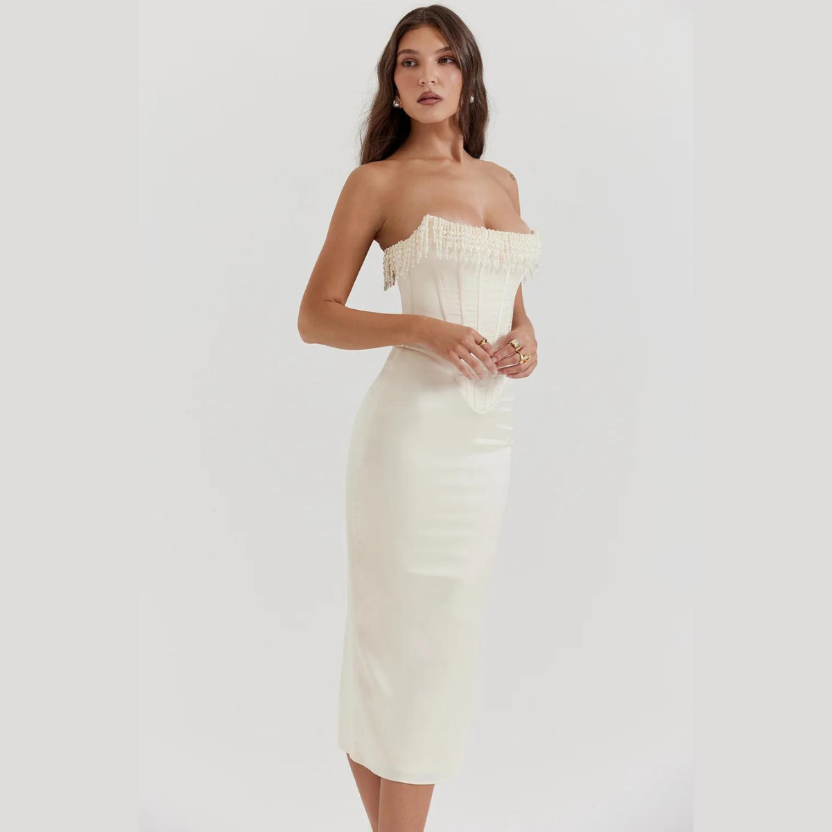 Elegante strapless midi jurk met pareldetails voor dames