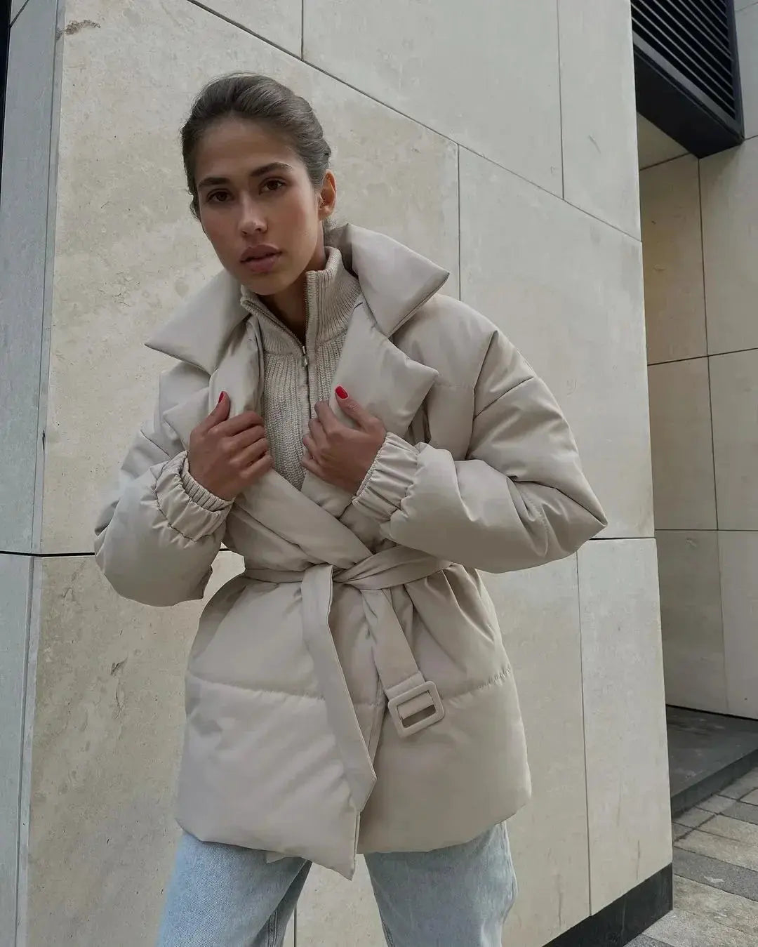 Elayne Pufferjack – Warme Elegant met een Vleugje Power