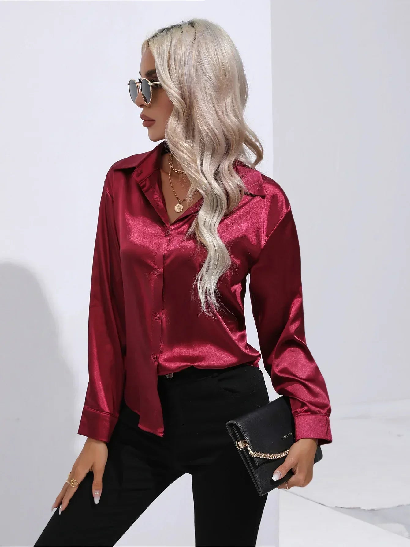 Serenya – Satijnen Blouse met Lange Mouwen, Elegant & Tijdloos voor Kantoor en Events