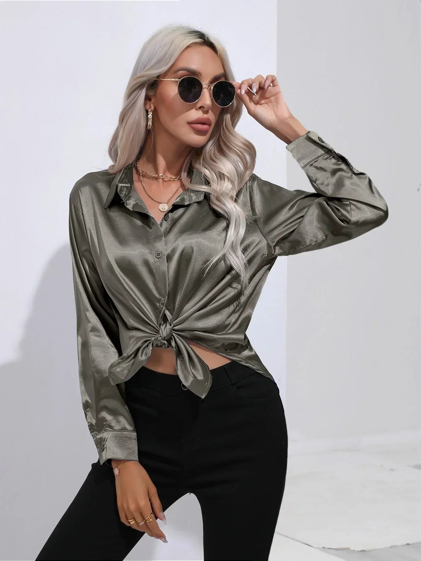 Serenya – Satijnen Blouse met Lange Mouwen, Elegant & Tijdloos voor Kantoor en Events