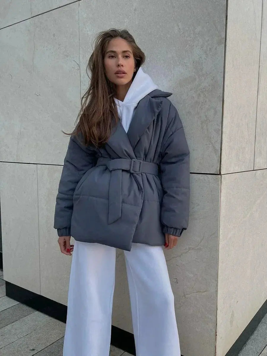 Elayne Pufferjack – Warme Elegant met een Vleugje Power