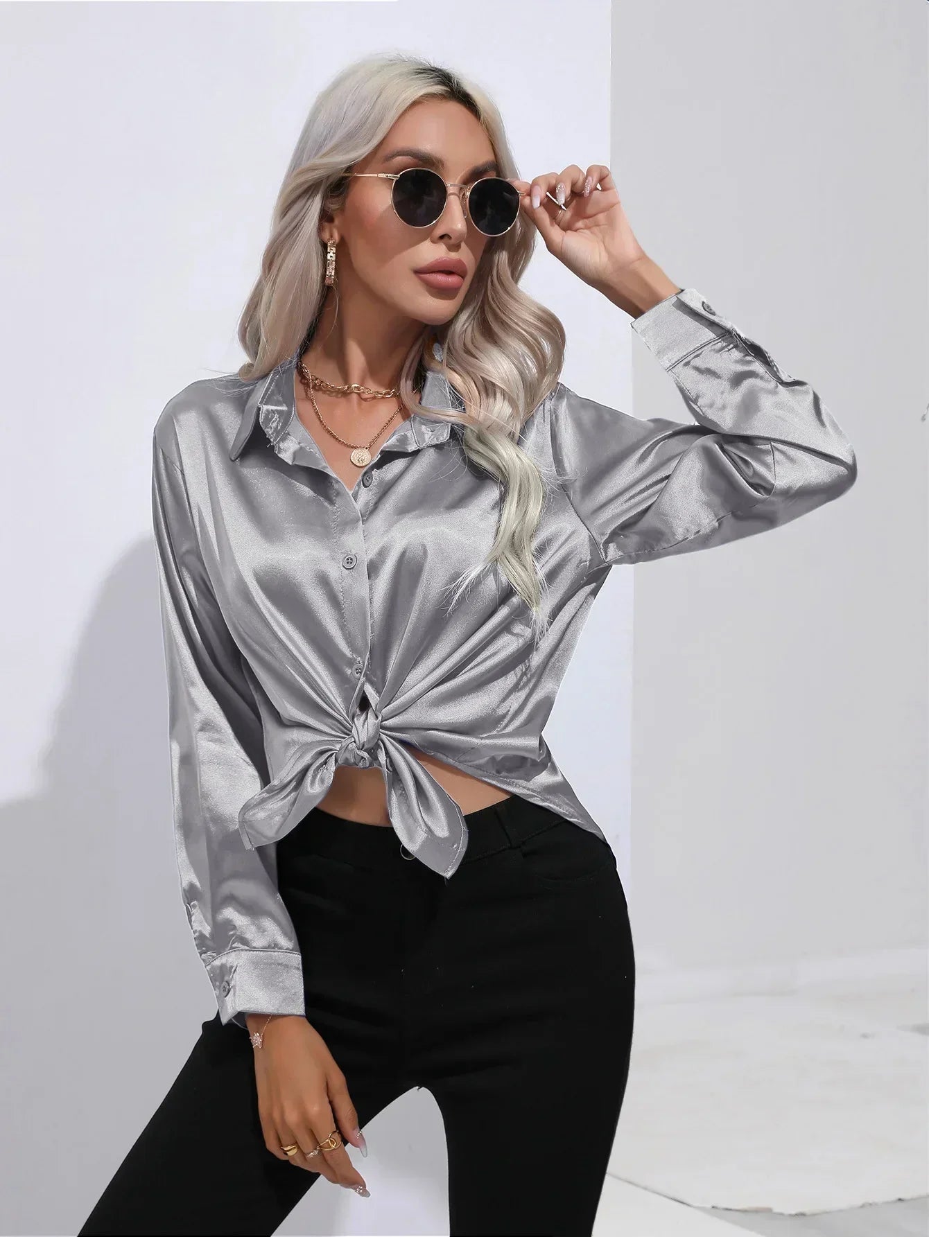 Serenya – Satijnen Blouse met Lange Mouwen, Elegant & Tijdloos voor Kantoor en Events