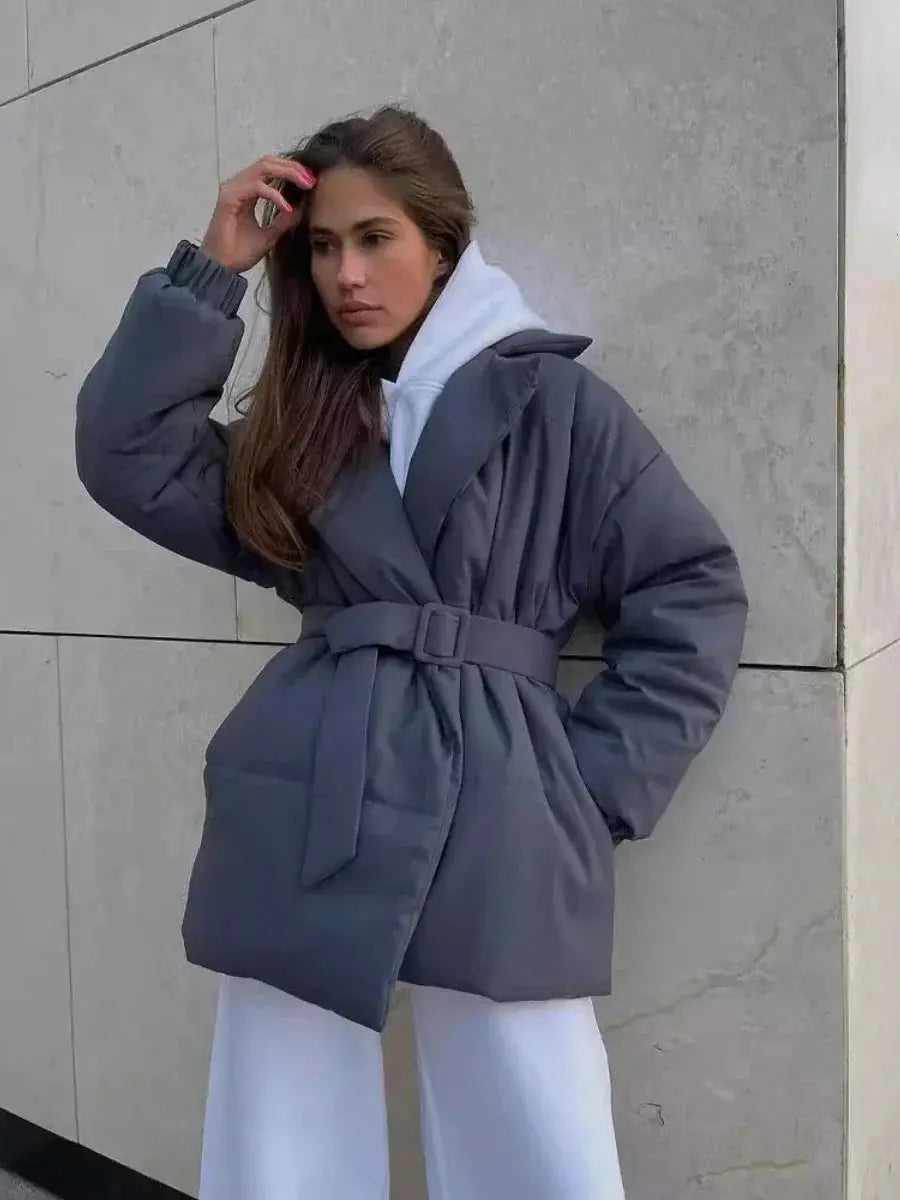 Elayne Pufferjack – Warme Elegant met een Vleugje Power