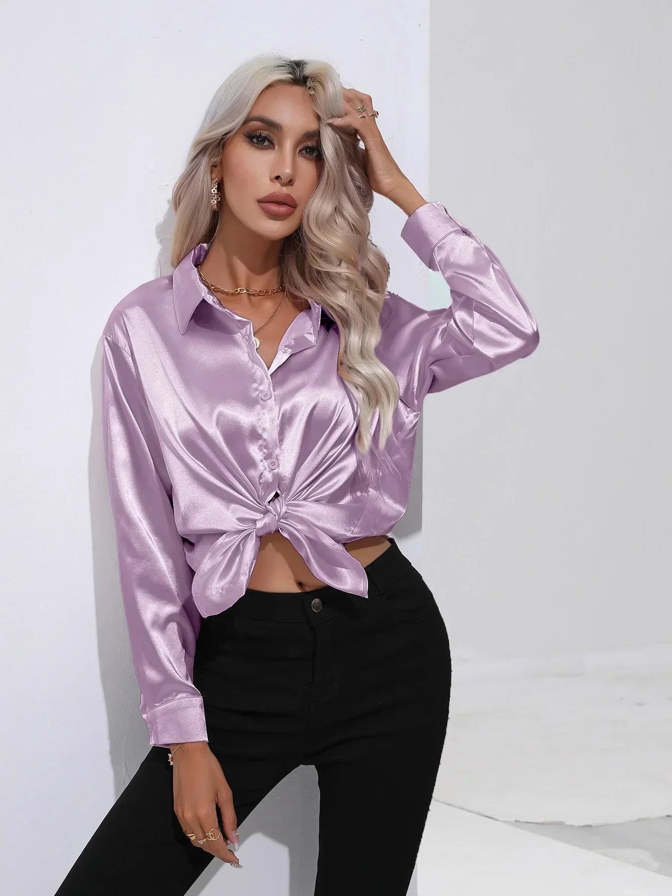 Serenya – Satijnen Blouse met Lange Mouwen, Elegant & Tijdloos voor Kantoor en Events
