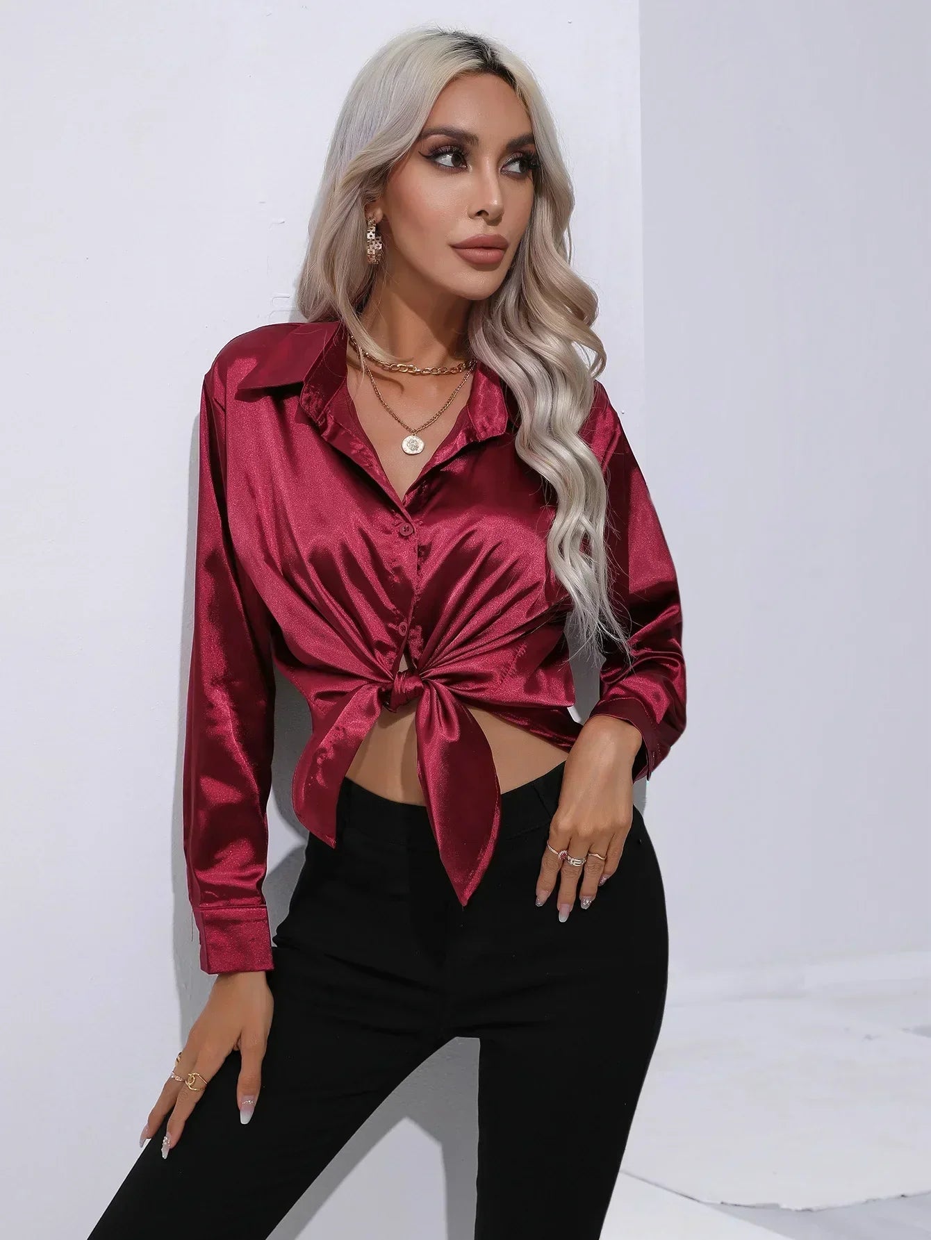 Serenya – Satijnen Blouse met Lange Mouwen, Elegant & Tijdloos voor Kantoor en Events