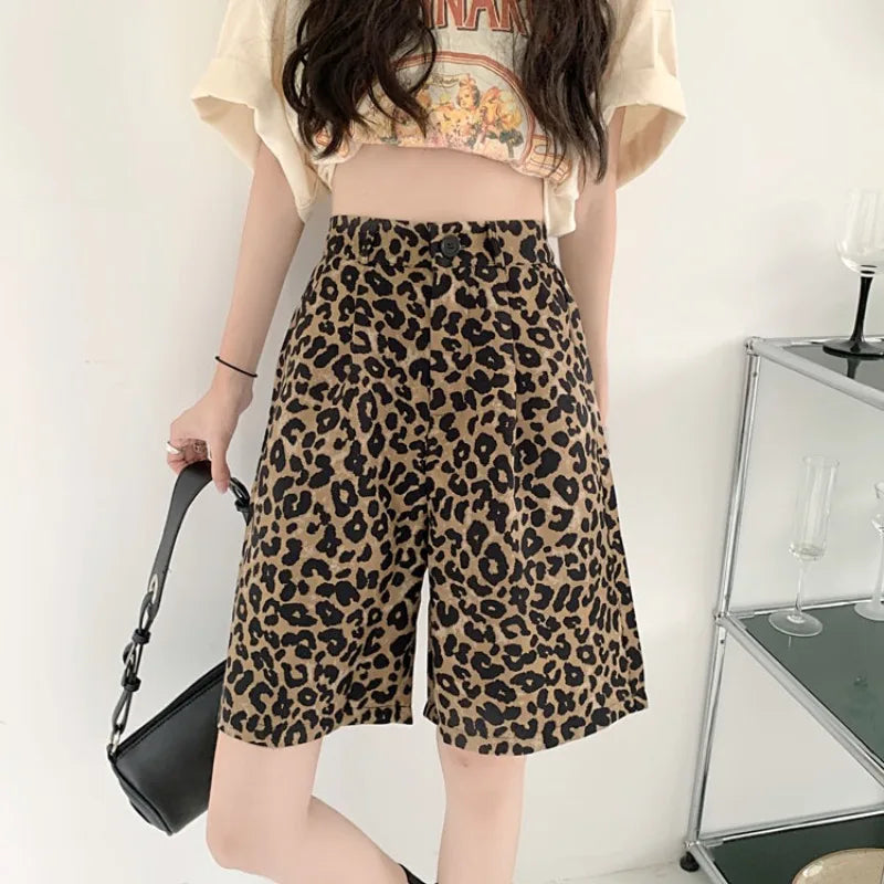 Dames high-waist zomer short met luipaardprint en geometrisch design