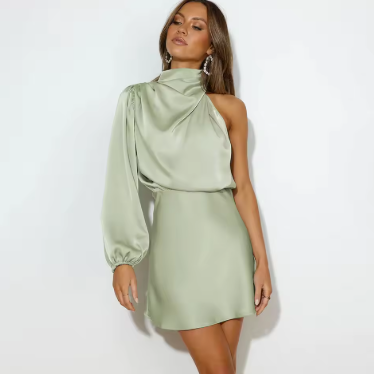 Asymmetrische Jurk Dames met Lange Pofmouw – Elegant & Modern