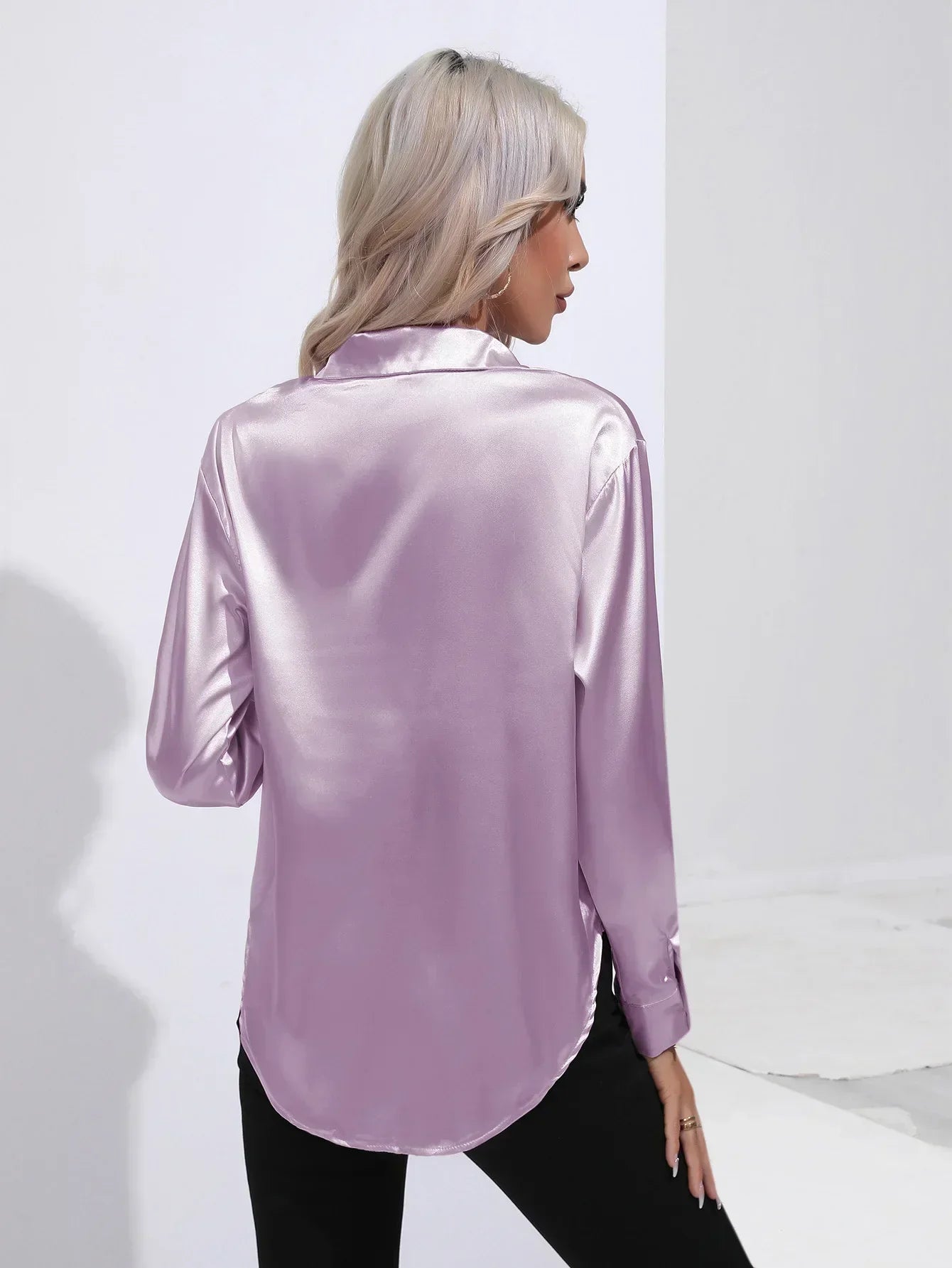 Serenya – Satijnen Blouse met Lange Mouwen, Elegant & Tijdloos voor Kantoor en Events