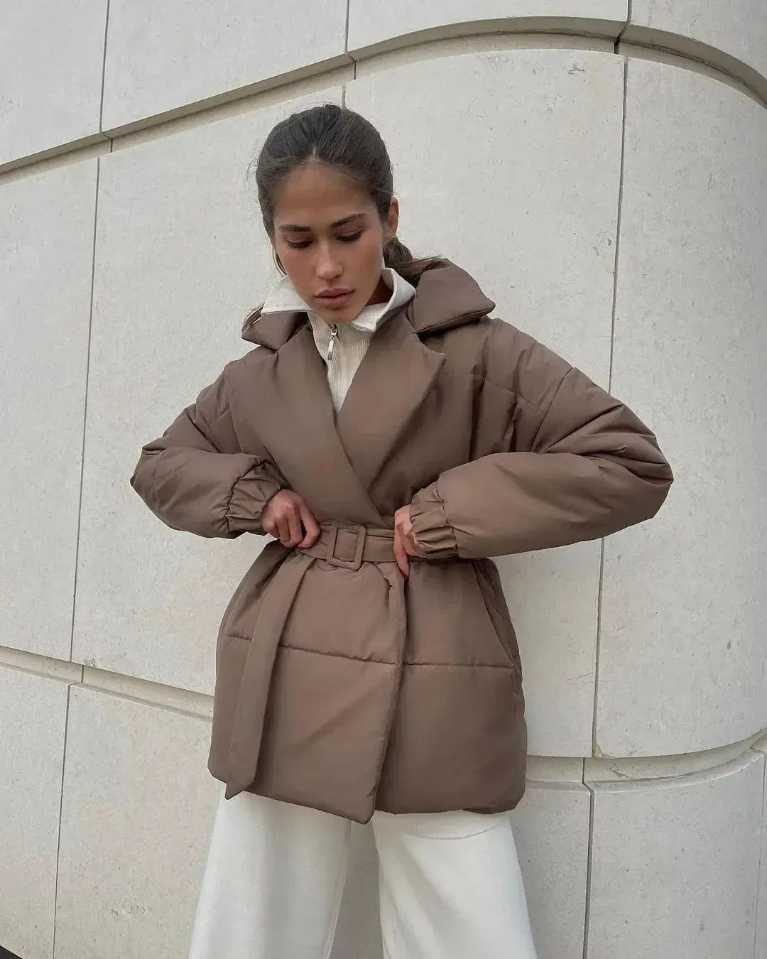 Elayne Pufferjack – Warme Elegant met een Vleugje Power