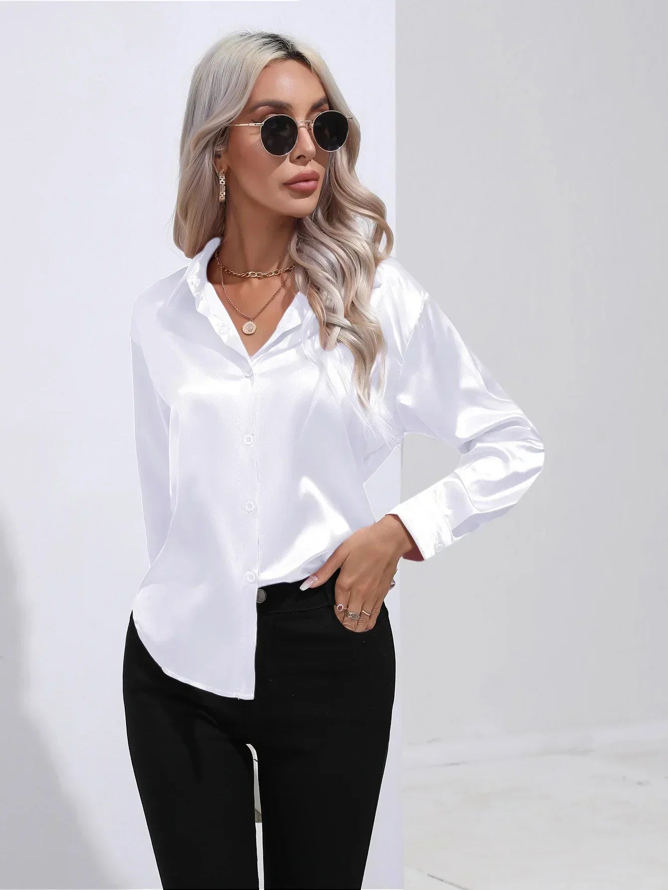 Serenya – Satijnen Blouse met Lange Mouwen, Elegant & Tijdloos voor Kantoor en Events