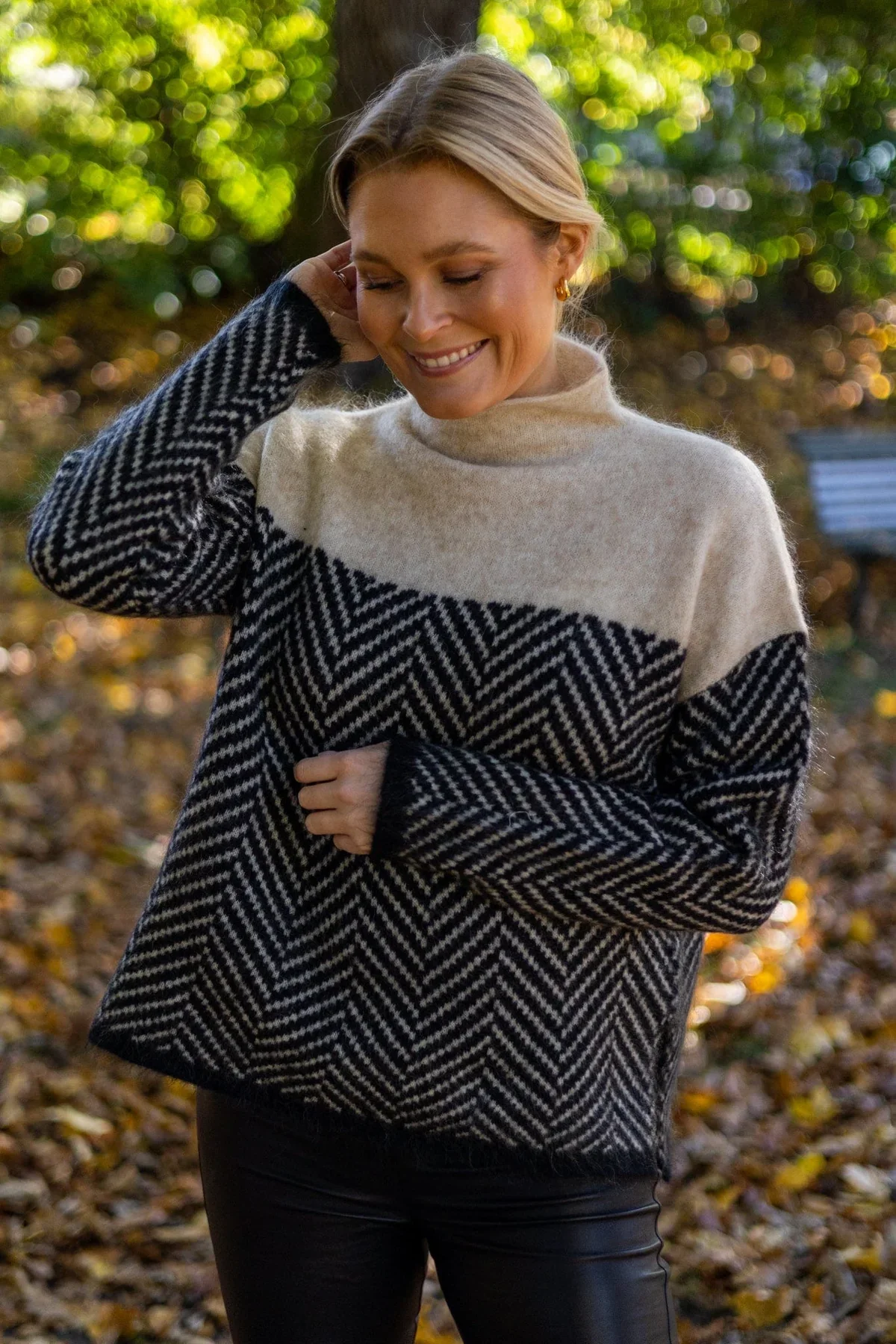 Elowen – Luxe gebreide dames coltrui met elegante pasvorm