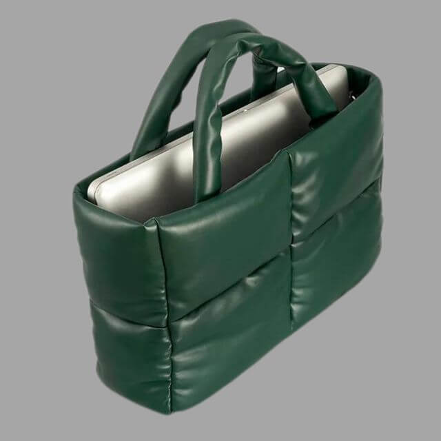 Aurelia Metallic Puffer Draagtas met Ruches – Stijlvol & Ruim