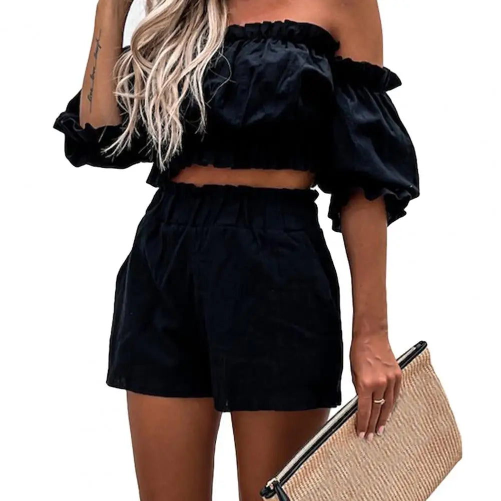Lunaria – Lichte dames zomerset met elegante top en short voor elke gelegenheid