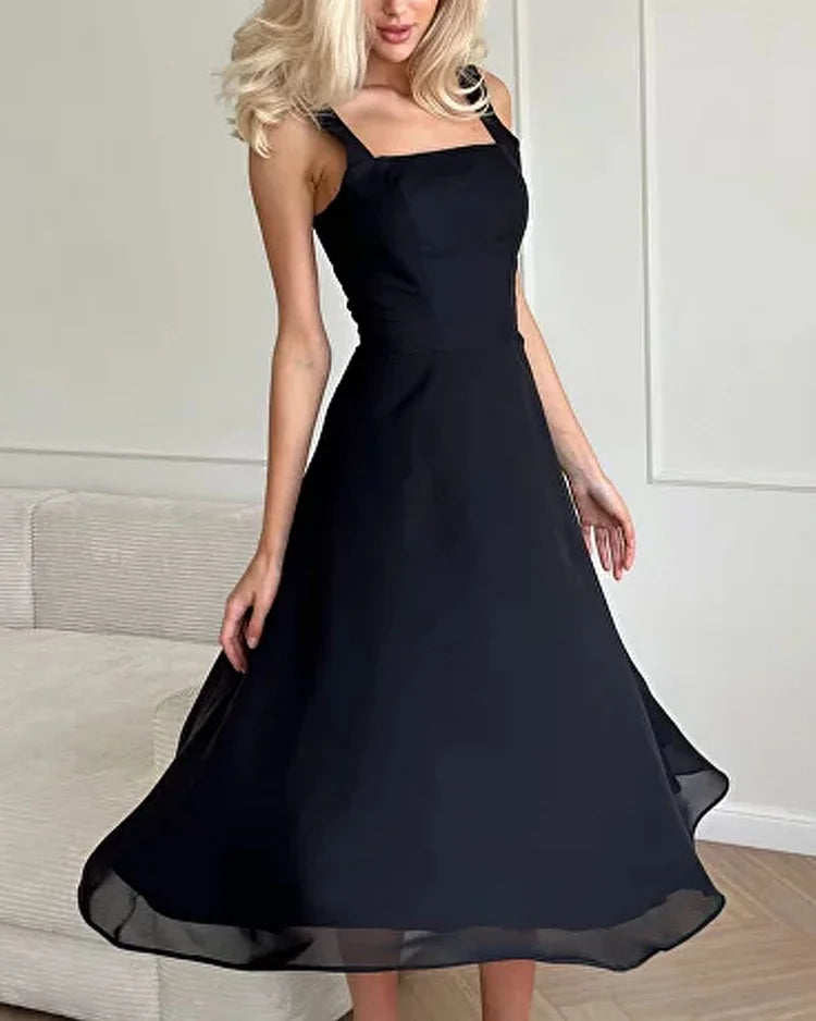 Dames chiffon jurk met vierkante hals – luchtig, elegant en tijdloos