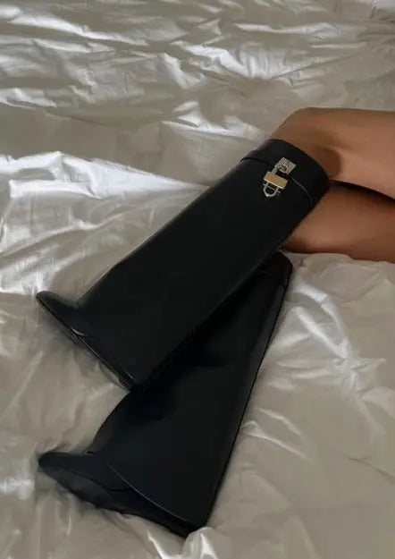 Vionne Laarzen – Elegante Sculptuur in Comfort en Stijl