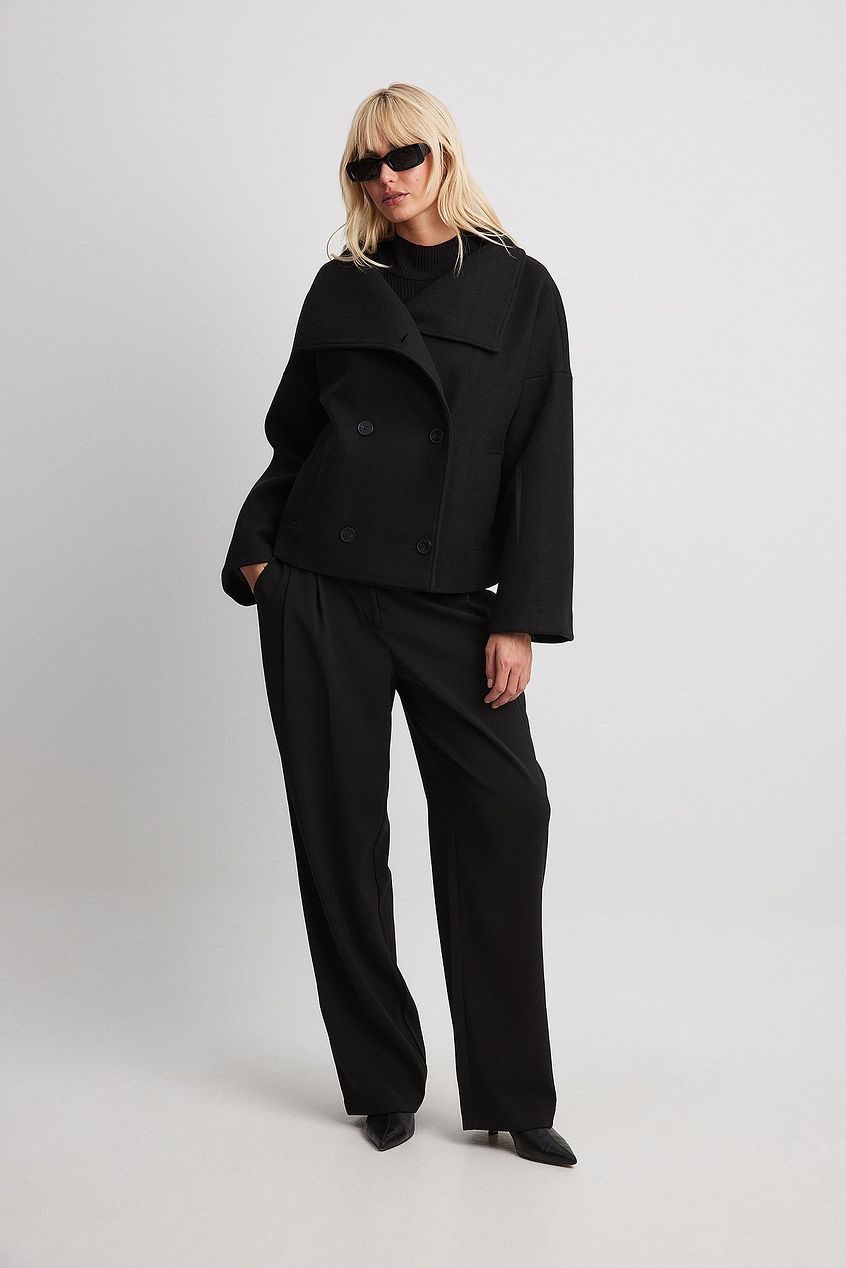 Mirelle – Korte Wollen Jas met Oversized Pasvorm en Luxe Afwerking
