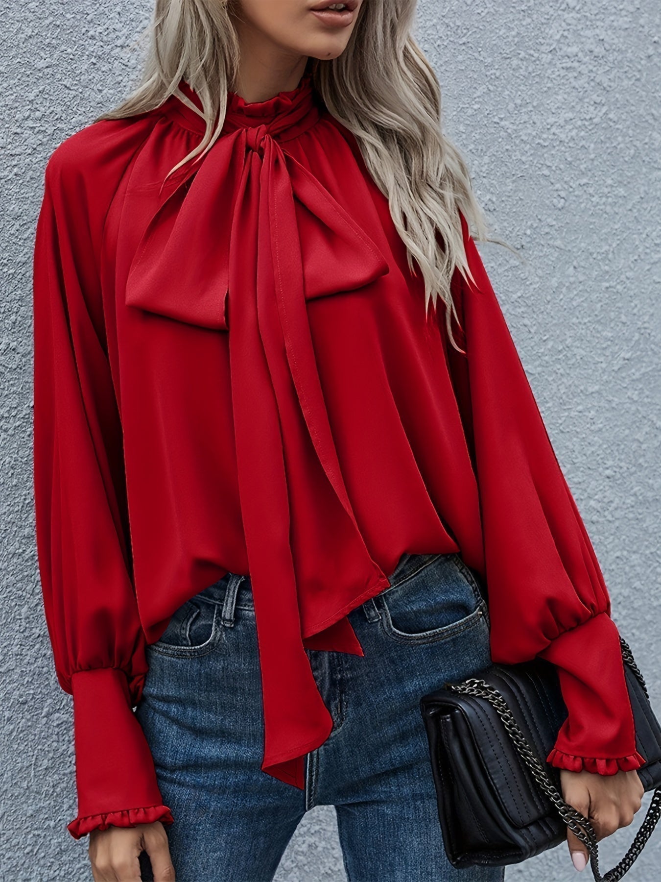 Amélie – Chique Damesblouse met Strik en Verfijnde Details