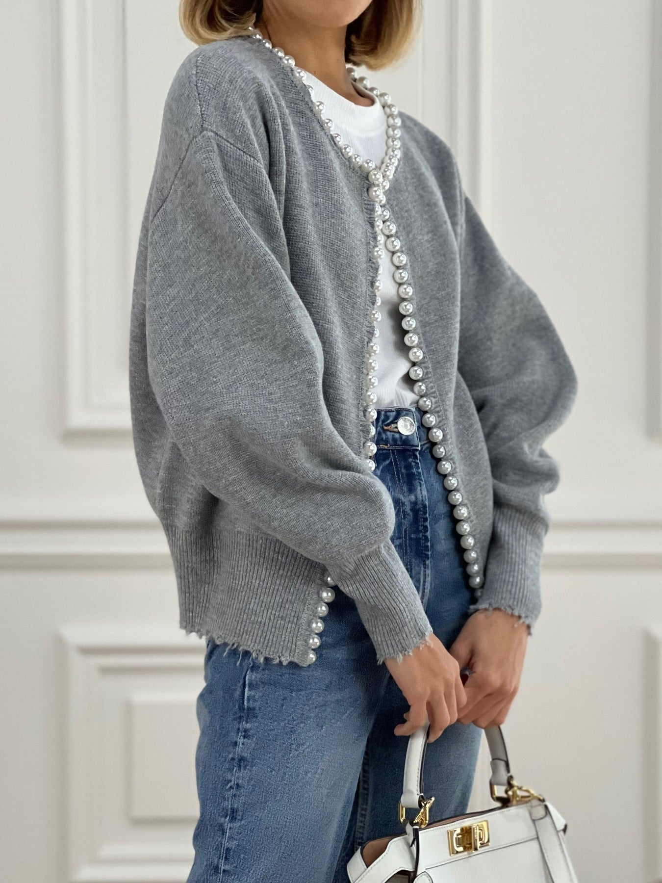 Elodie – Cardigan met Parelaccenten en Elegante Details