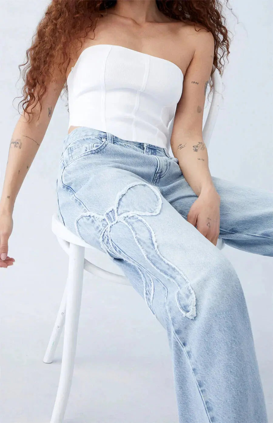 Aravelle Trendy Wide-Leg Jeans met Unieke Details – Modern, Comfortabel en Stijlvol