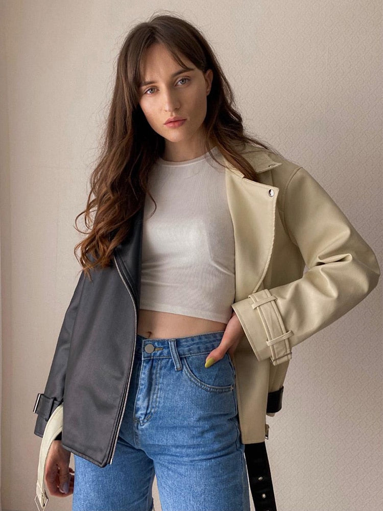 Selène Bicolor Faux Leather Jacket – Tijdloze Stijl met een Stoere Twist