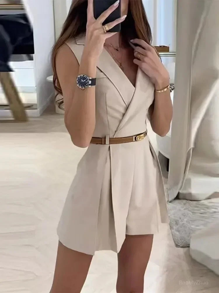 Dames playsuit met ceintuur en kraag – mouwloos en lichtgewicht