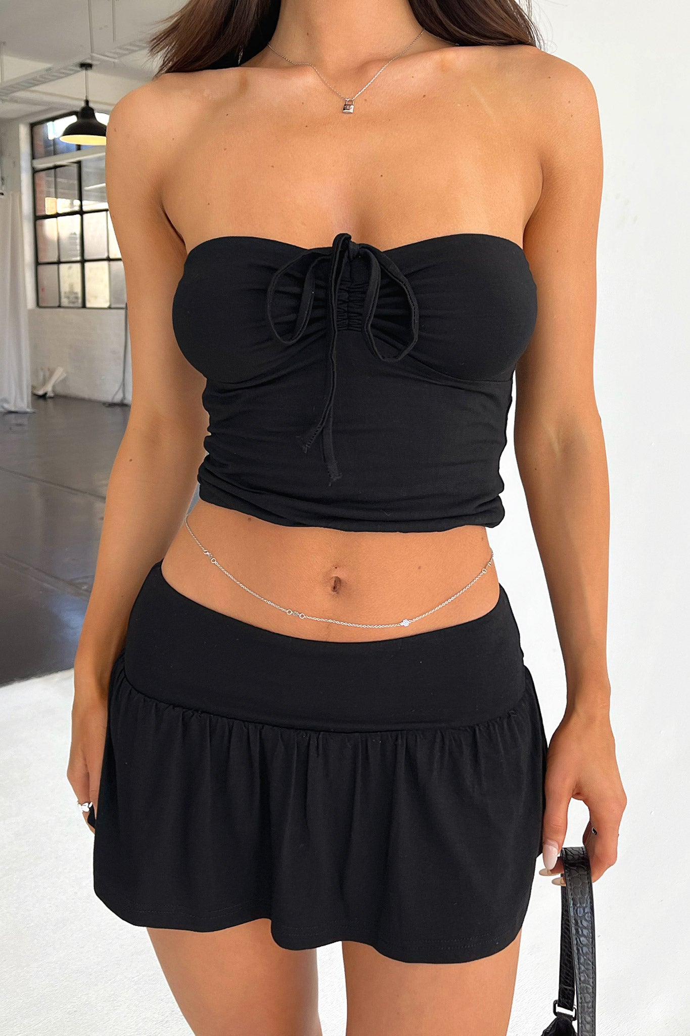 Soravelle – Zomerset met strapless top en rok met ingebouwde short