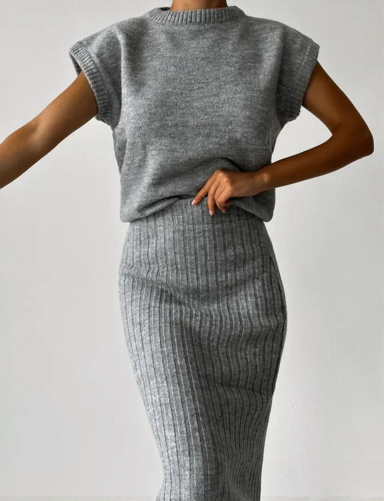 Elvaris – Gebreide Set voor Dames | Cardigan & Rok in Elegante Stijl