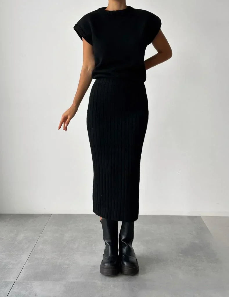 Elvaris – Gebreide Set voor Dames | Cardigan & Rok in Elegante Stijl