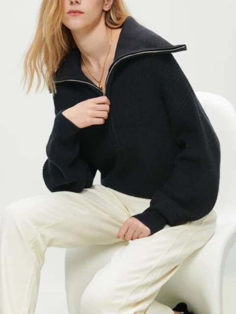 Amaris Half-Zip Knit – Tijdloze Klasse met een Vleugje Nonchalance